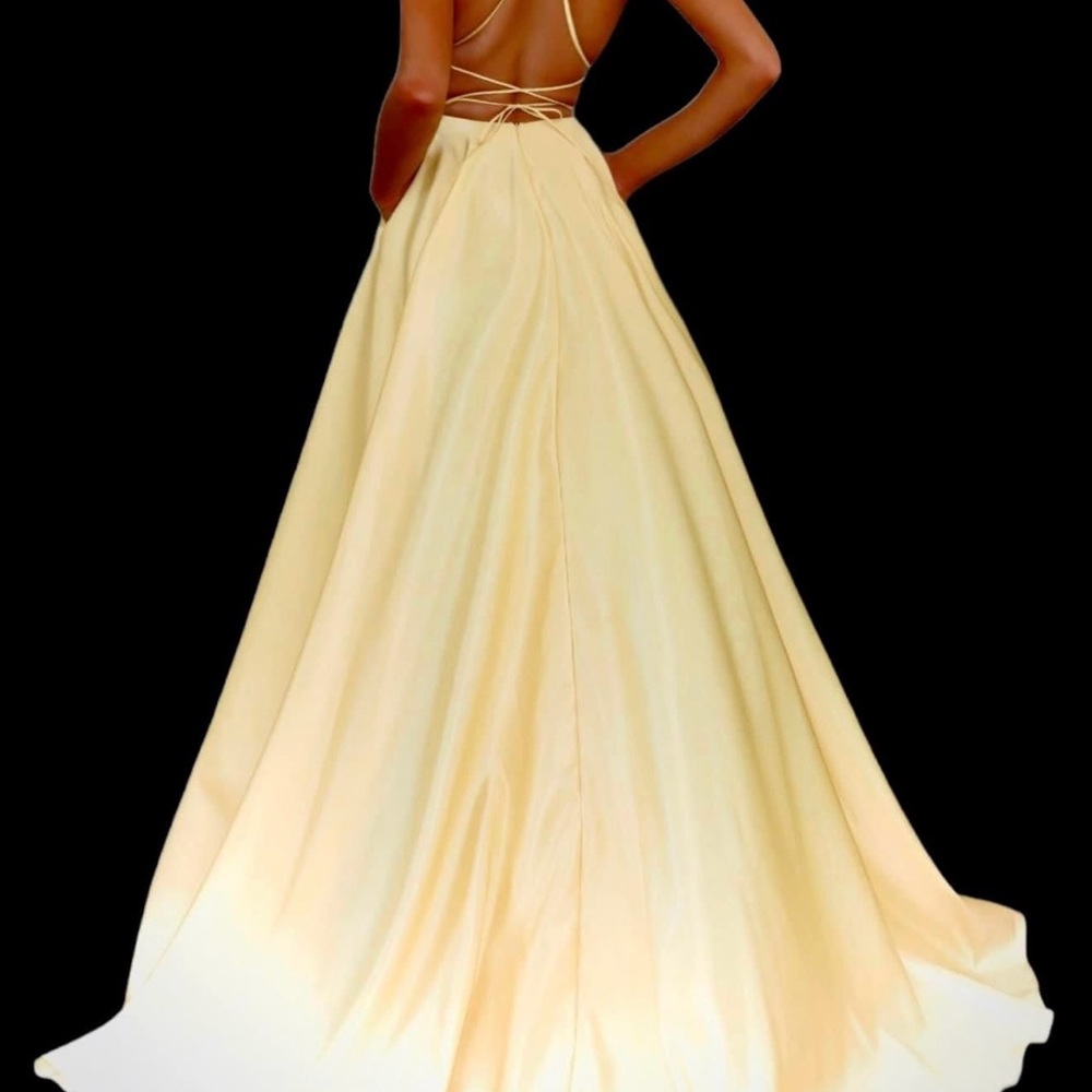 Sherri Hill size 6 pale yellow prom dress